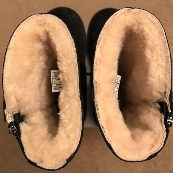 Ugg Payton zipper boot girls size 2 black - Picture 4 of 6
